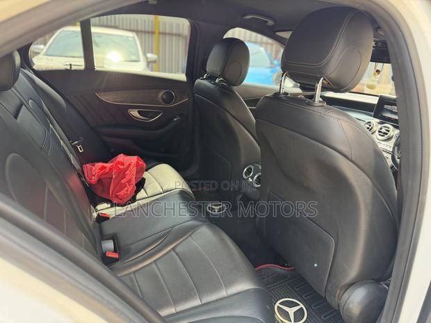 Mercedes-Benz C200 2015 White