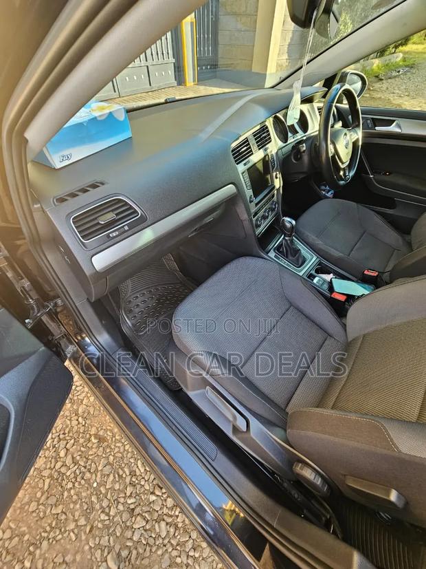Volkswagen Golf 2016 Black