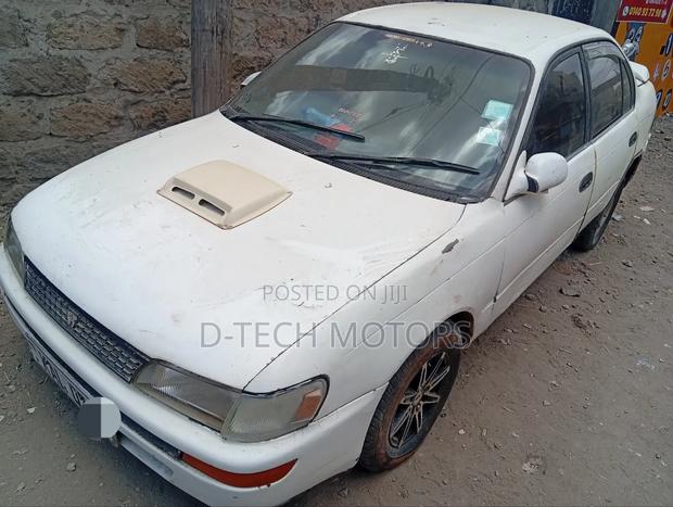 Nissan 100 2000 White