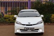 Toyota Wish 2010 White for sale