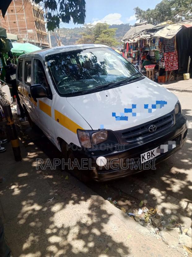 Toyota TownAce 2003 White