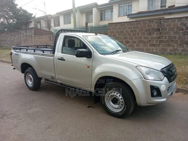 Isuzu D-MAX 2020 Gray