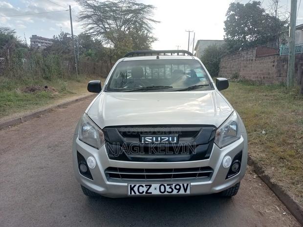 Isuzu D-MAX 2020 Gray