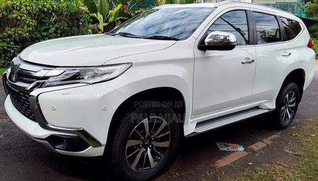 Mitsubishi Pajero 2019 White