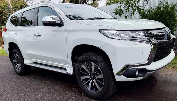 Mitsubishi Pajero 2019 White