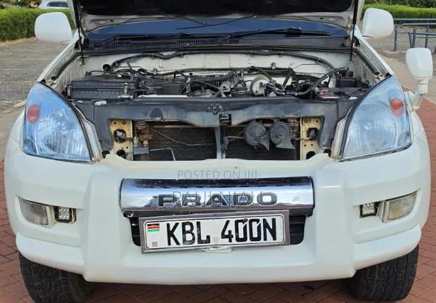 Toyota Land Cruiser Prado 2004 White