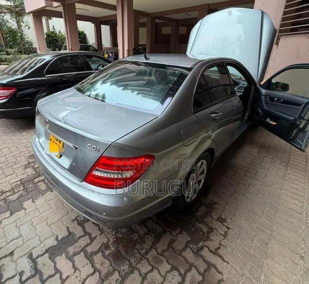 Mercedes-Benz C180 2013 Gray