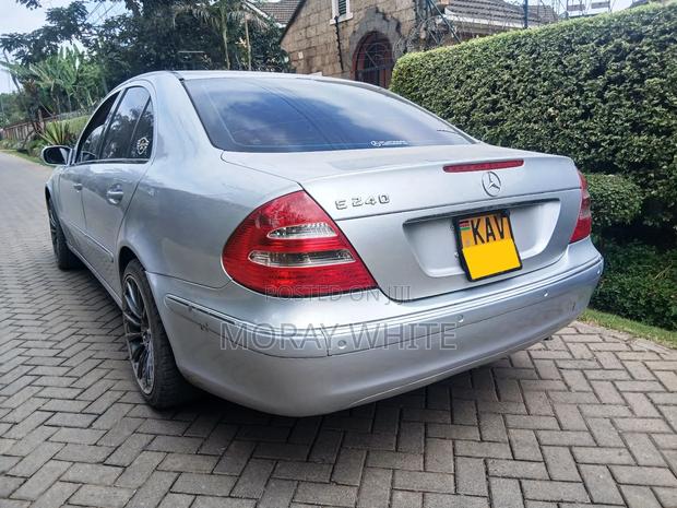 Mercedes-Benz E240 2003 Silver