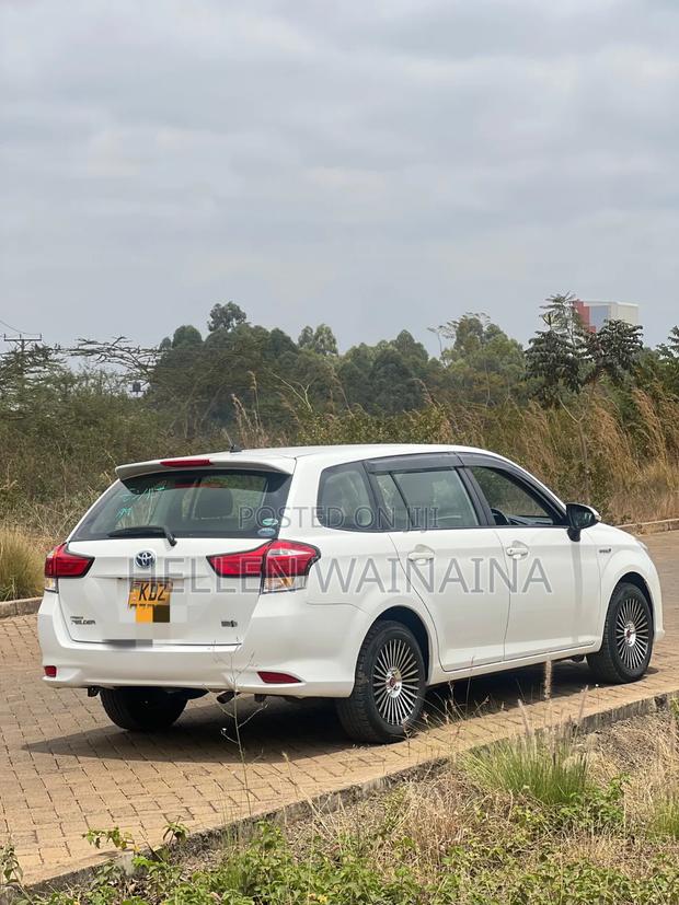 Toyota Corolla Fielder 2019 White