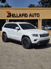 Jeep Grand Cherokee Laredo 4dr SUV 4WD (3.6L 6cyl 8A) 2015 White for sale