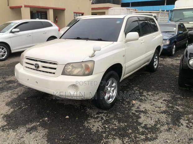 Toyota Kluger 2003 White