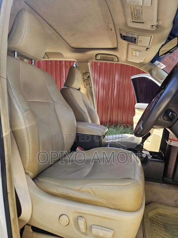 Toyota Land Cruiser Prado 2014 White