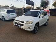 Toyota RAV4 2009 White for sale