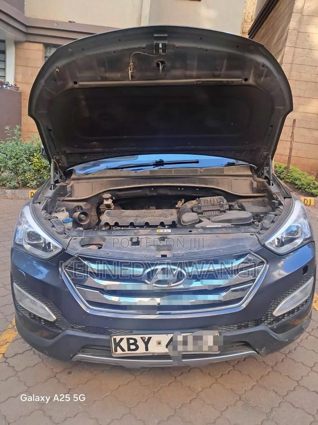 Hyundai Santa Fe 2014 Blue