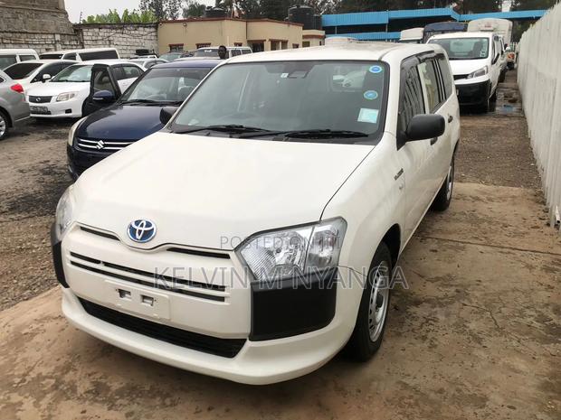 Toyota Probox 1.5 DX 2WD 2019 White