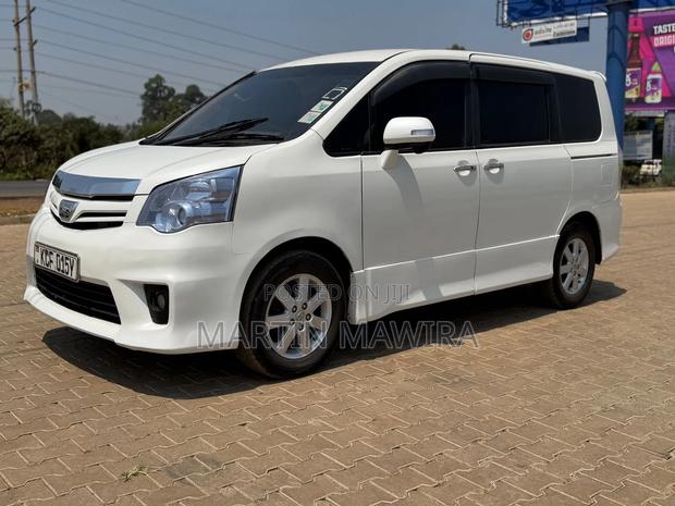 Toyota Noah 2008 White