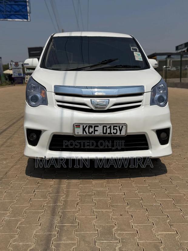 Toyota Noah 2008 White