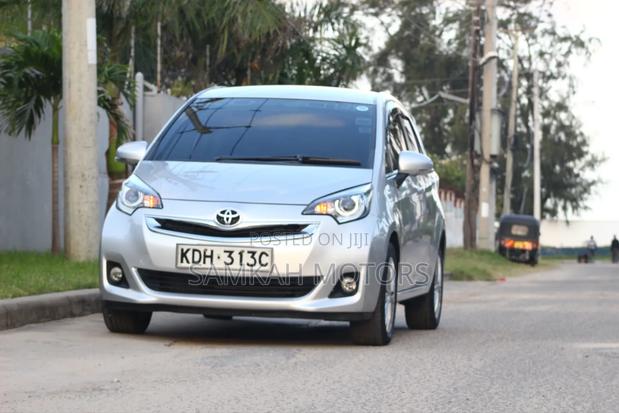 Toyota Ractis 2016 Silver