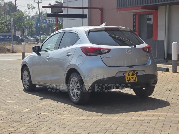 Mazda Demio 2017