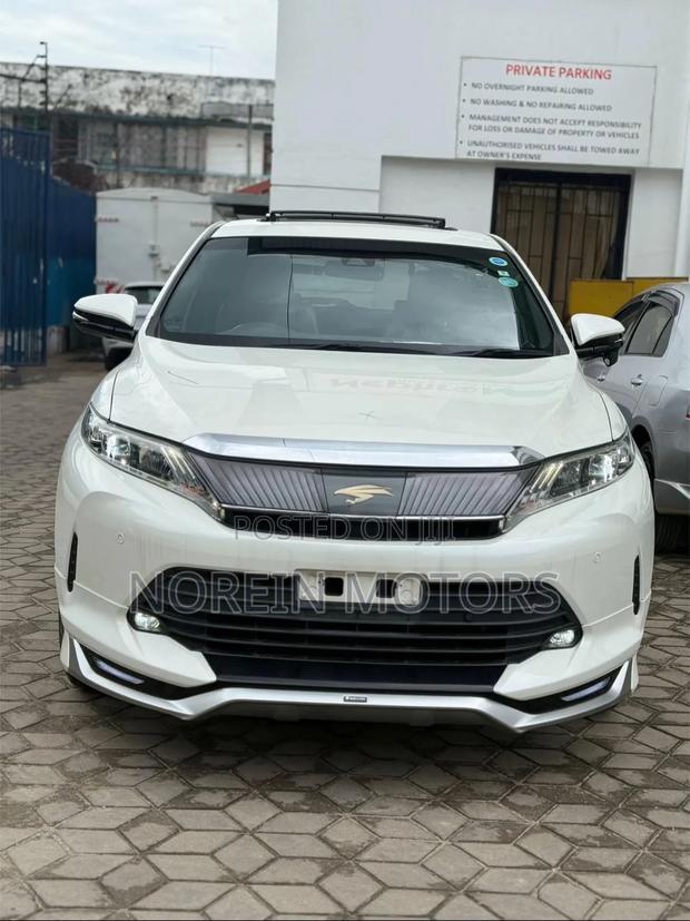 Toyota Harrier 2019 Off white