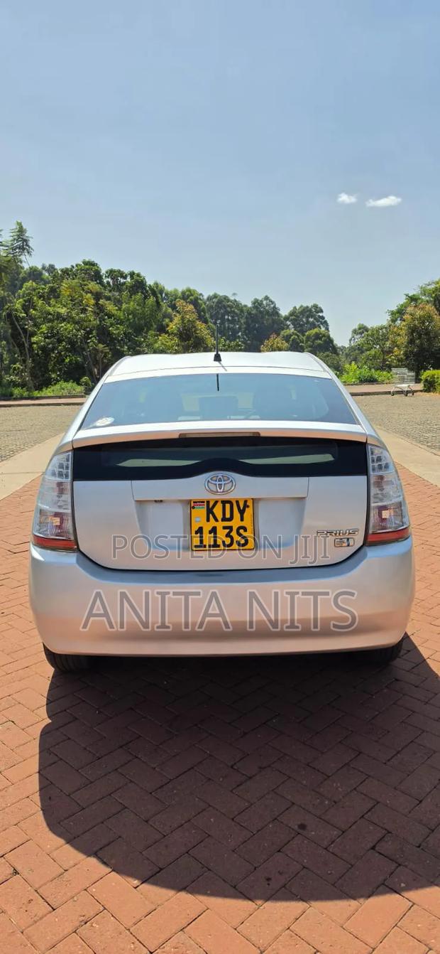 Toyota Prius 2011 Silver