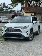 Toyota RAV4 2019 Off white for sale