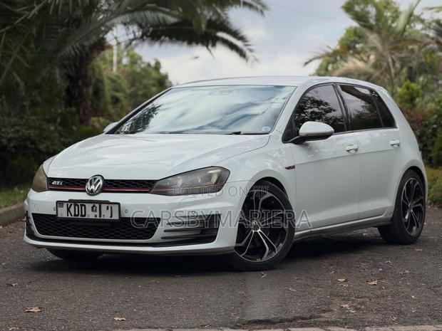 Volkswagen Golf GTI 2014 White