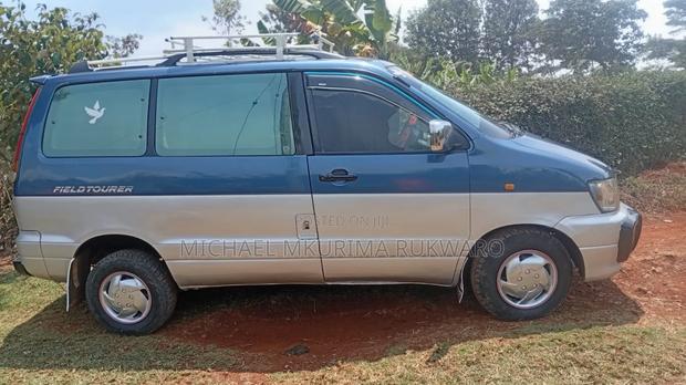 Toyota LiteAce Noah 1997 Blue