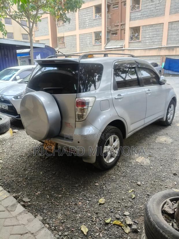 Toyota Rush 2015 Silver