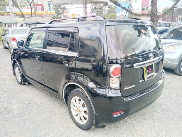 Toyota Corolla Rumion 2011 Black
