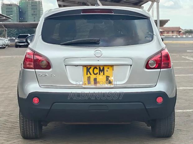 Nissan Dualis 2010 Silver