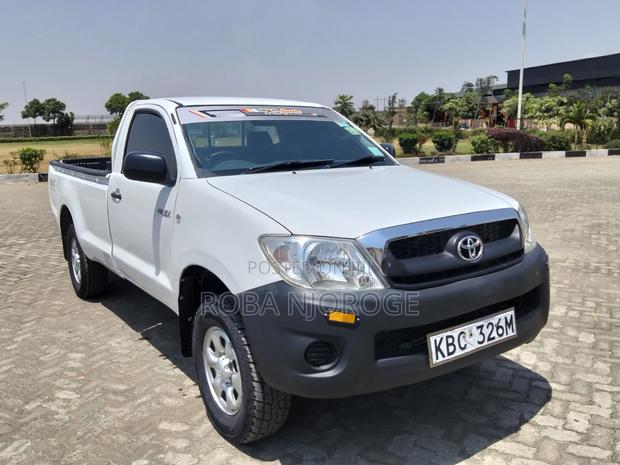 Toyota Hilux 2.5 D-4D SRX 4WD 2008 White