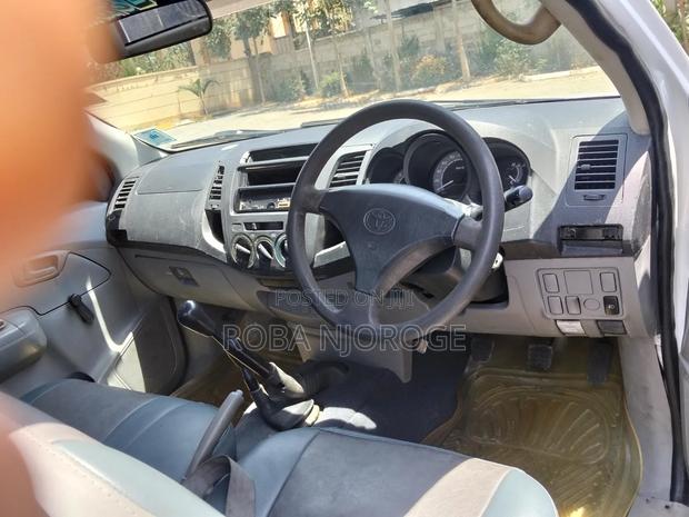 Toyota Hilux 2.5 D-4D SRX 4WD 2008 White