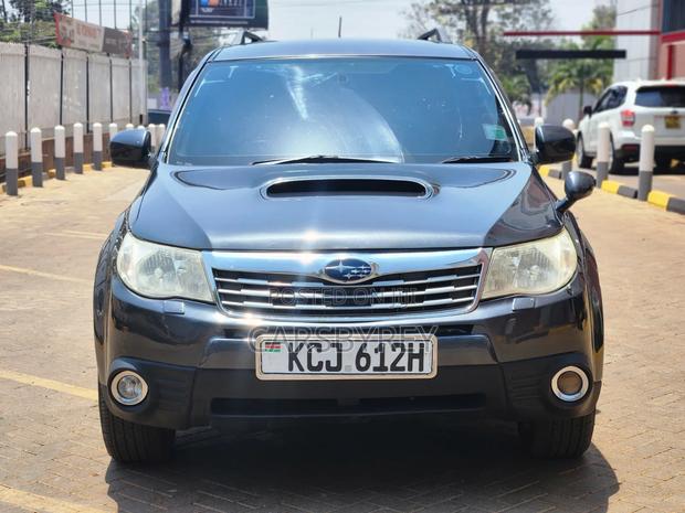 Subaru Forester 2010 Gray