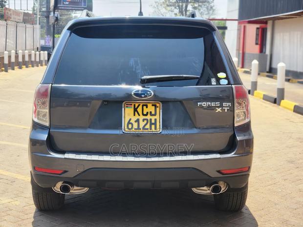 Subaru Forester 2010 Gray