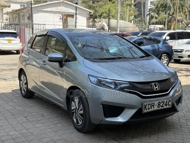 Honda Fit 2015 Silver