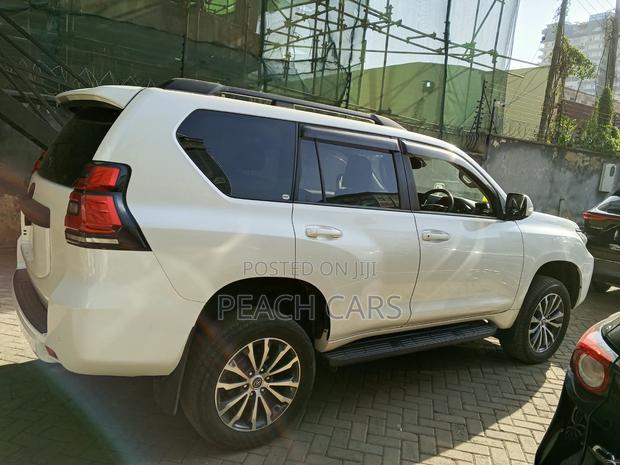 Toyota Land Cruiser Prado 2019 White