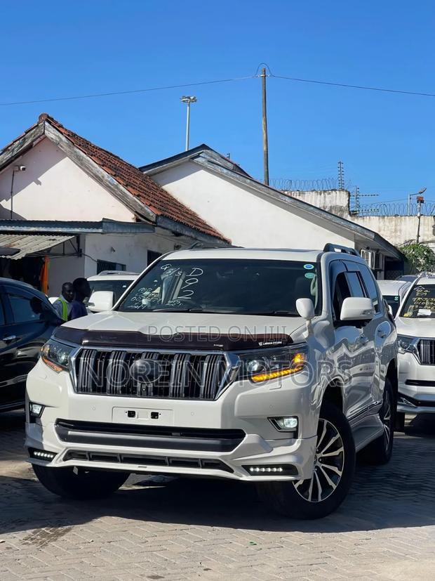 Toyota Land Cruiser Prado 2020 White