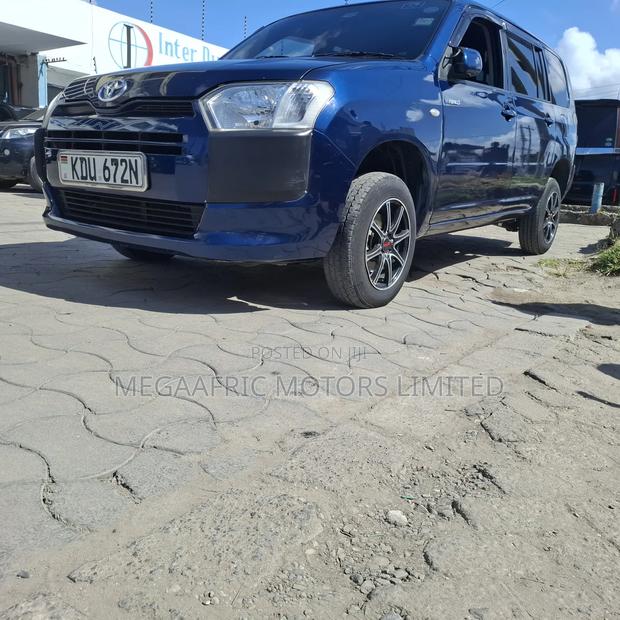 Toyota Succeed 2019 Blue