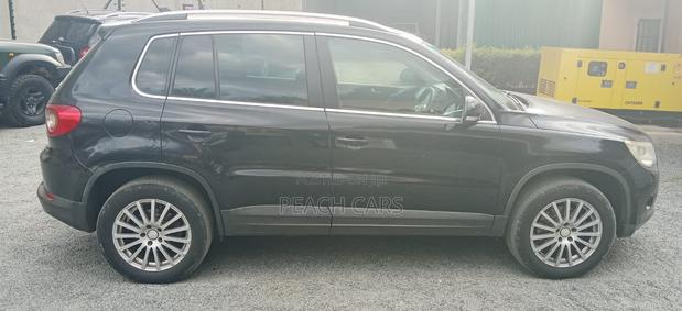 Volkswagen Tiguan 2009 Black