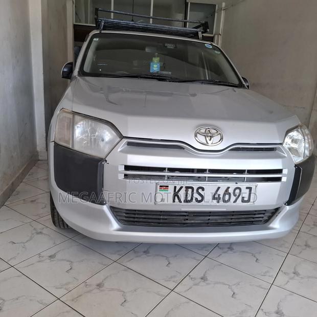 Toyota Succeed 2018 Silver
