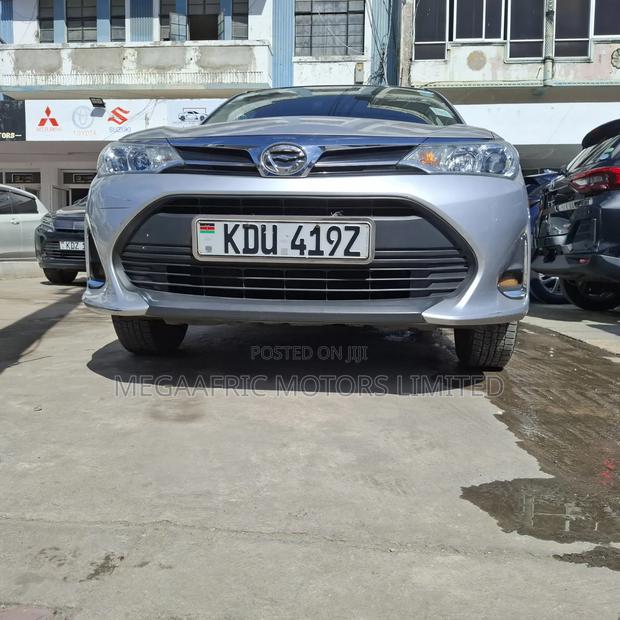 Toyota Corolla Fielder 1.5 Petrol FWD 2018 Silver