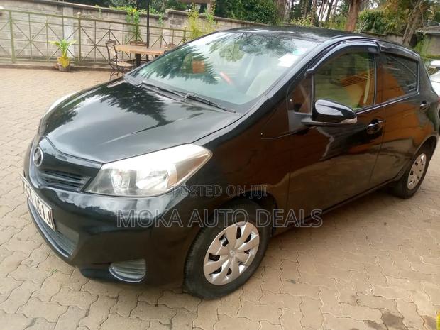 Toyota Vitz 1.0 FWD 5dr 2012 Black