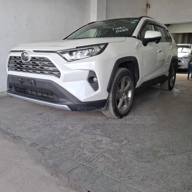 Toyota RAV4 Limited AWD 2019 White