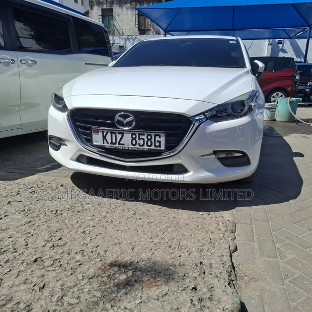 Mazda Axela 2018 White