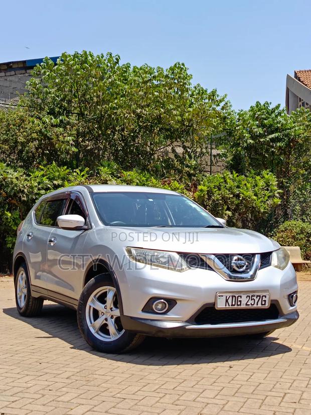 Nissan X-Trail 2014 Silver