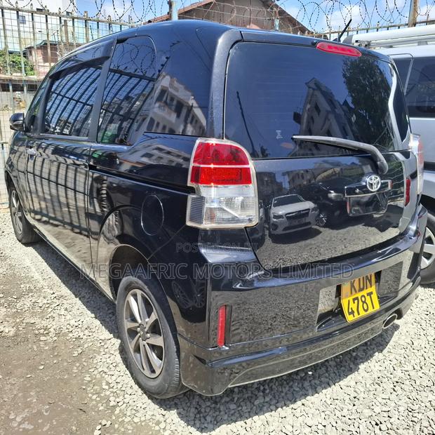 Toyota Spade 1.5 2016 Black
