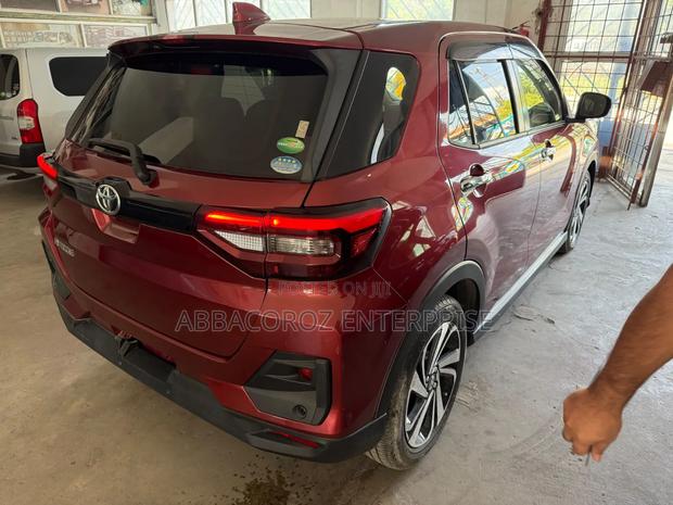 Toyota Raize 2021 Maroon