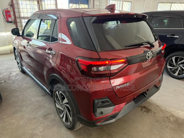 Toyota Raize 2021 Maroon