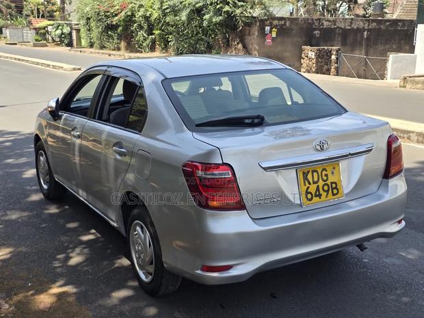 Toyota Axio 1.5 G 2WD 2014 Silver
